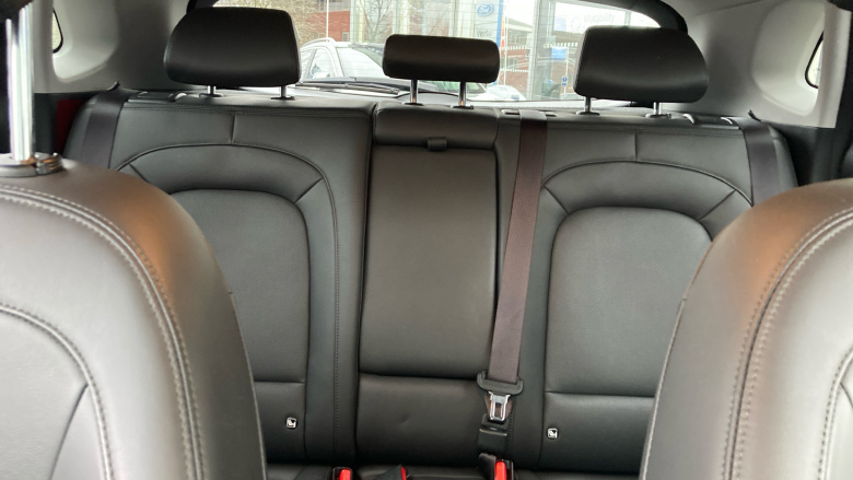 Hyundai Kona 1.6 GDi Hybrid Ultimate 5dr DCT Hybrid Hatchback